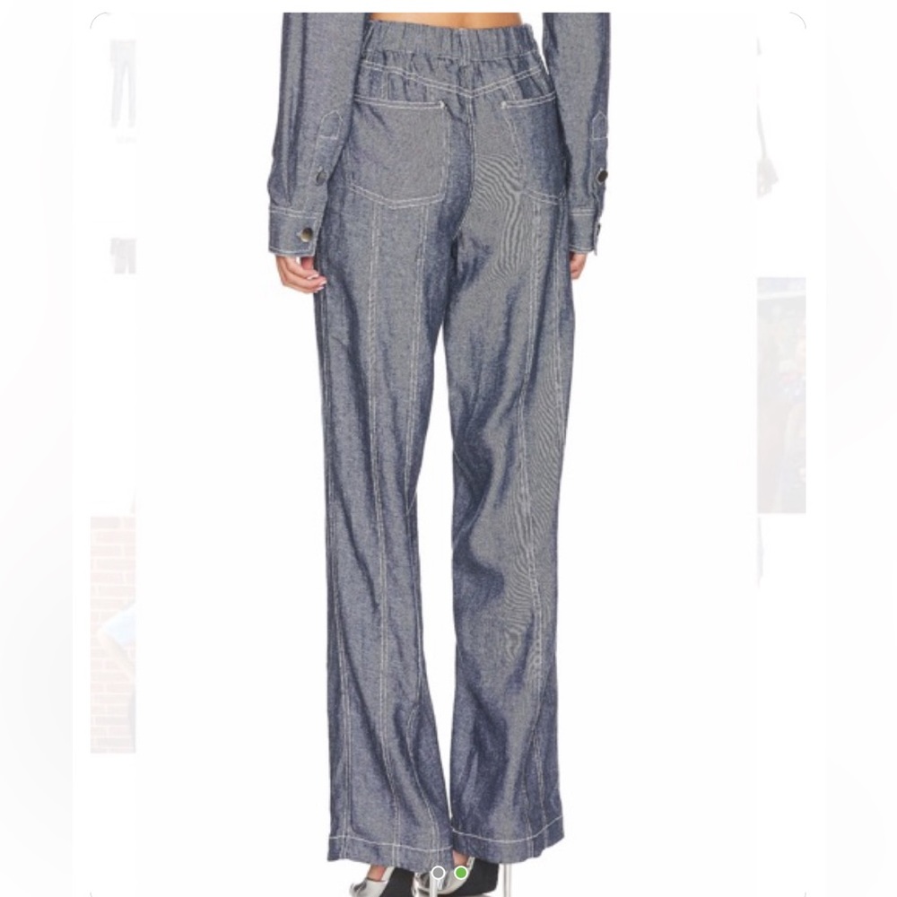 H:ours pants revolve